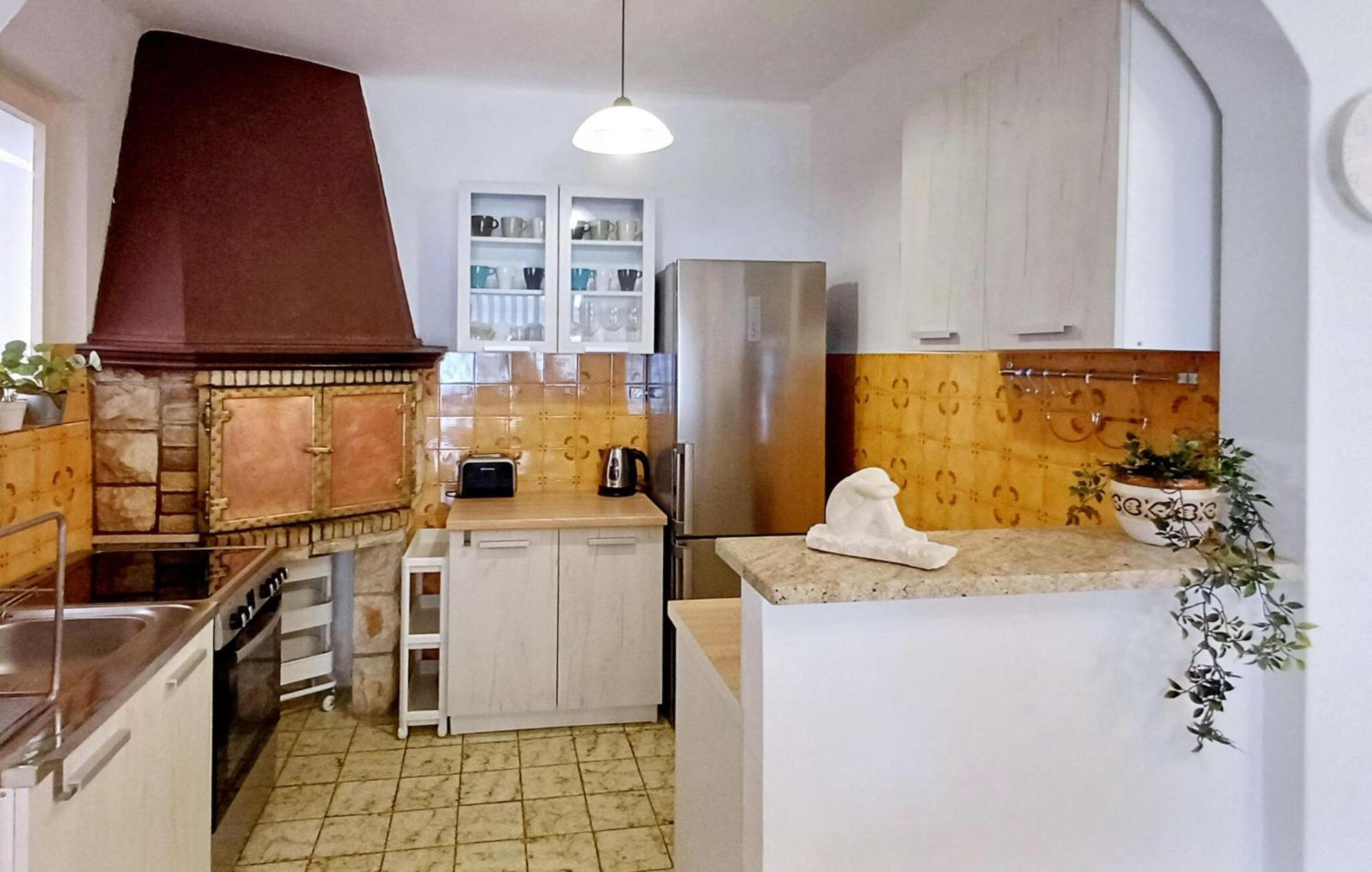 Pet Friendly Home In Blato With Kitchen Eksteriør billede